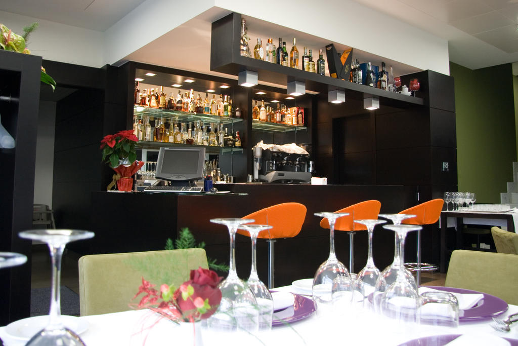 Link Hotel Cosenza Bagian luar foto